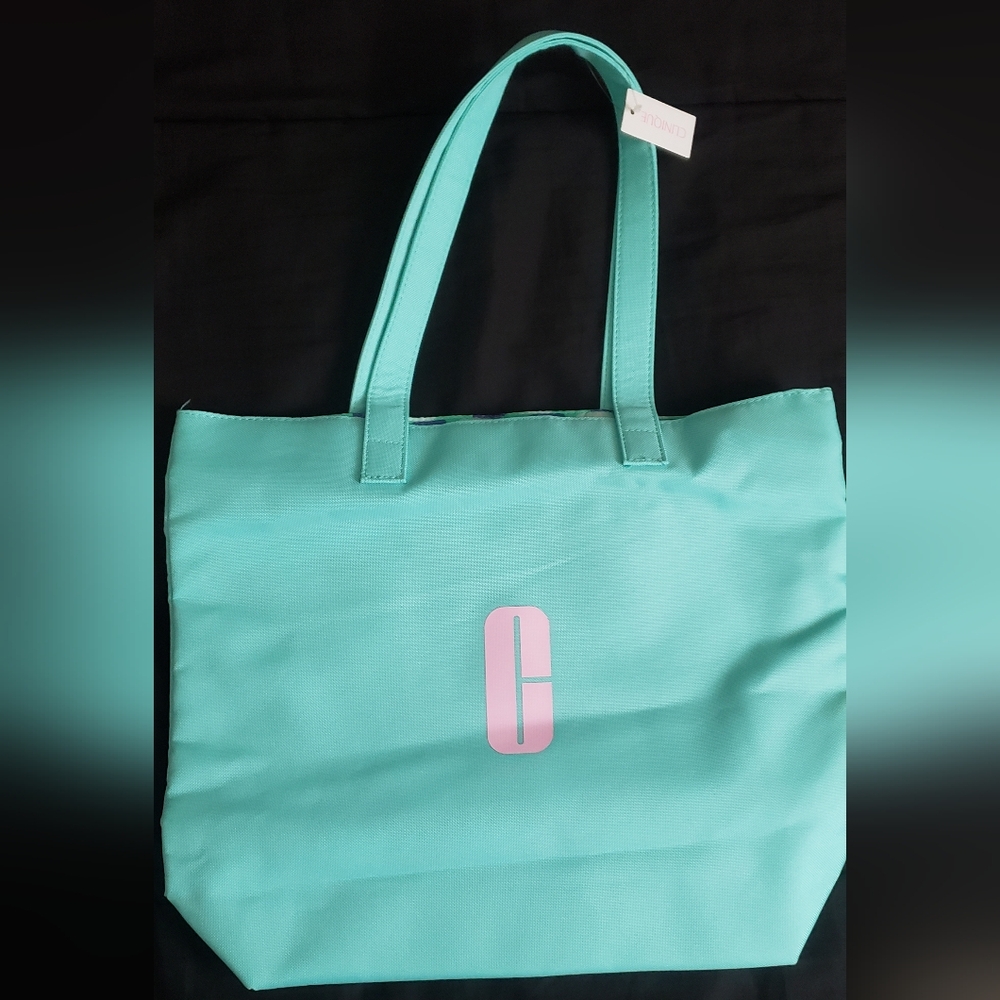 NWT TWO Clinque Totes